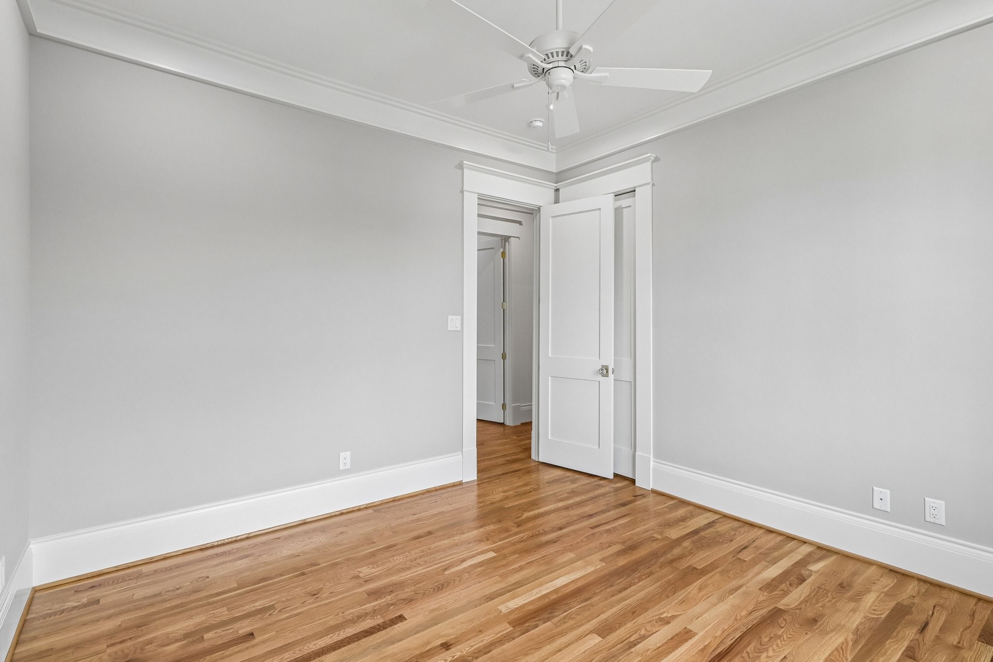 949 Ridge Street Property Photo 41