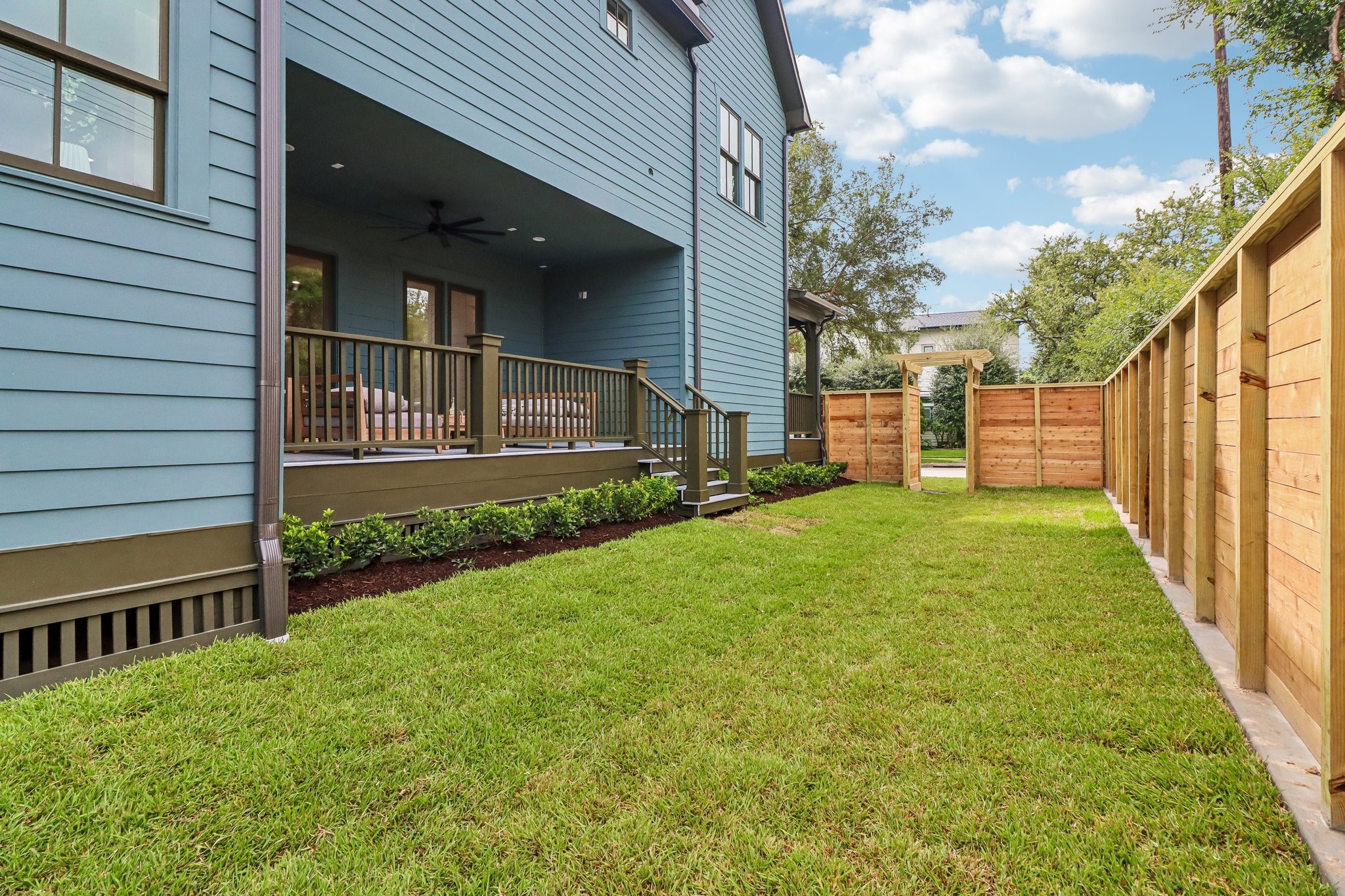 949 Ridge Street Property Photo 46