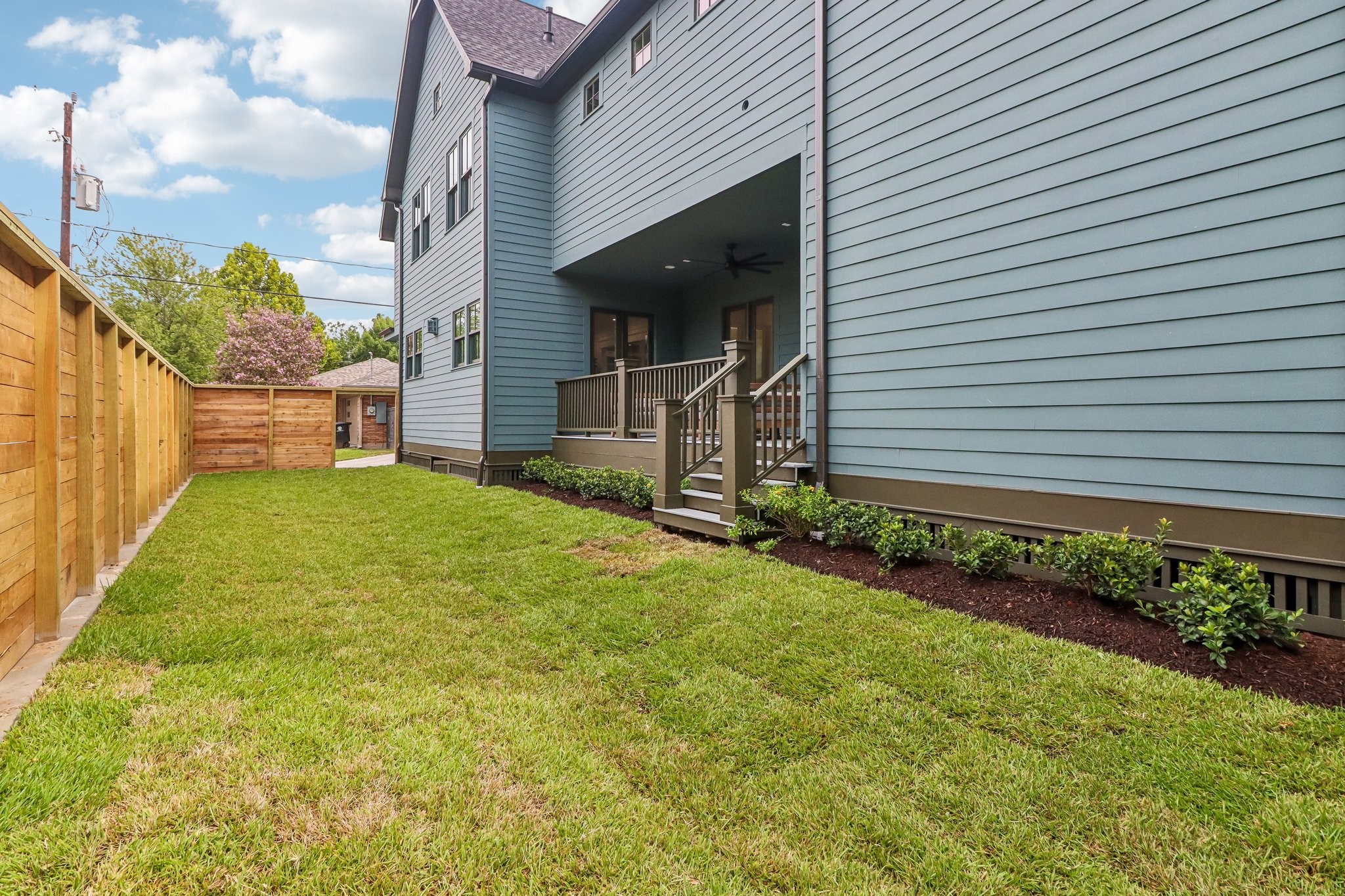 949 Ridge Street Property Photo 48