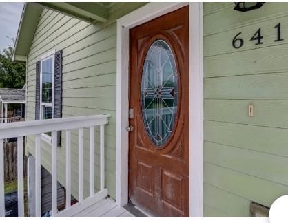 641 4th Street Property Photo 3