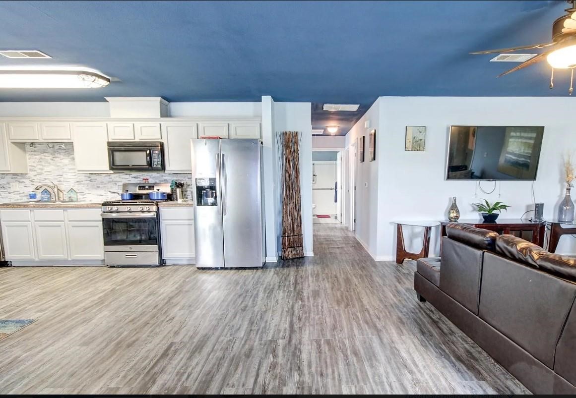 641 4th Street Property Photo 11