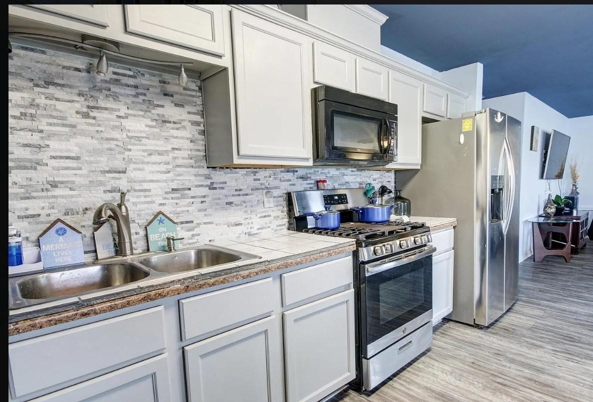 641 4th Street Property Photo 12