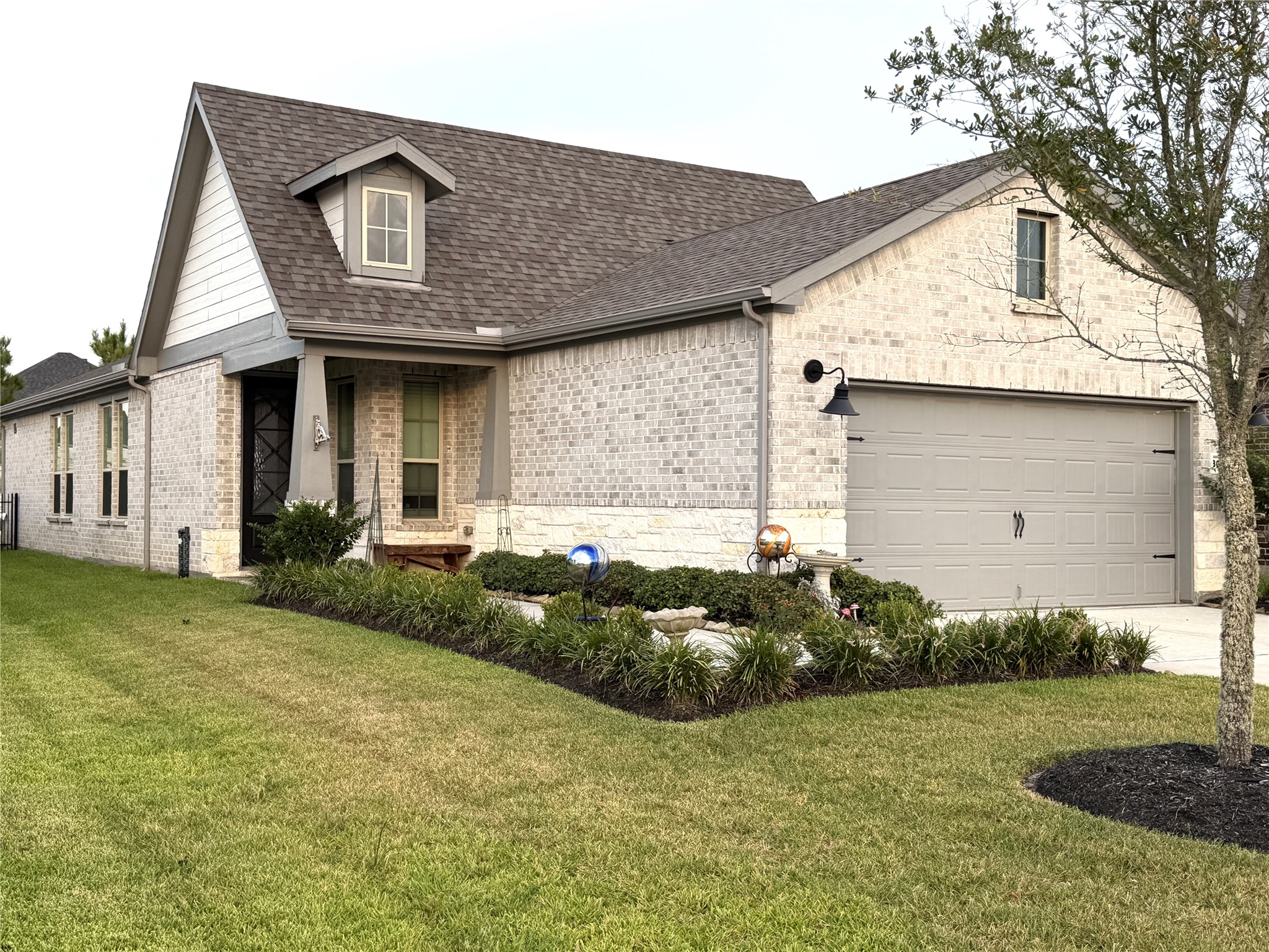 8015 Prospect Drive Property Photo 1