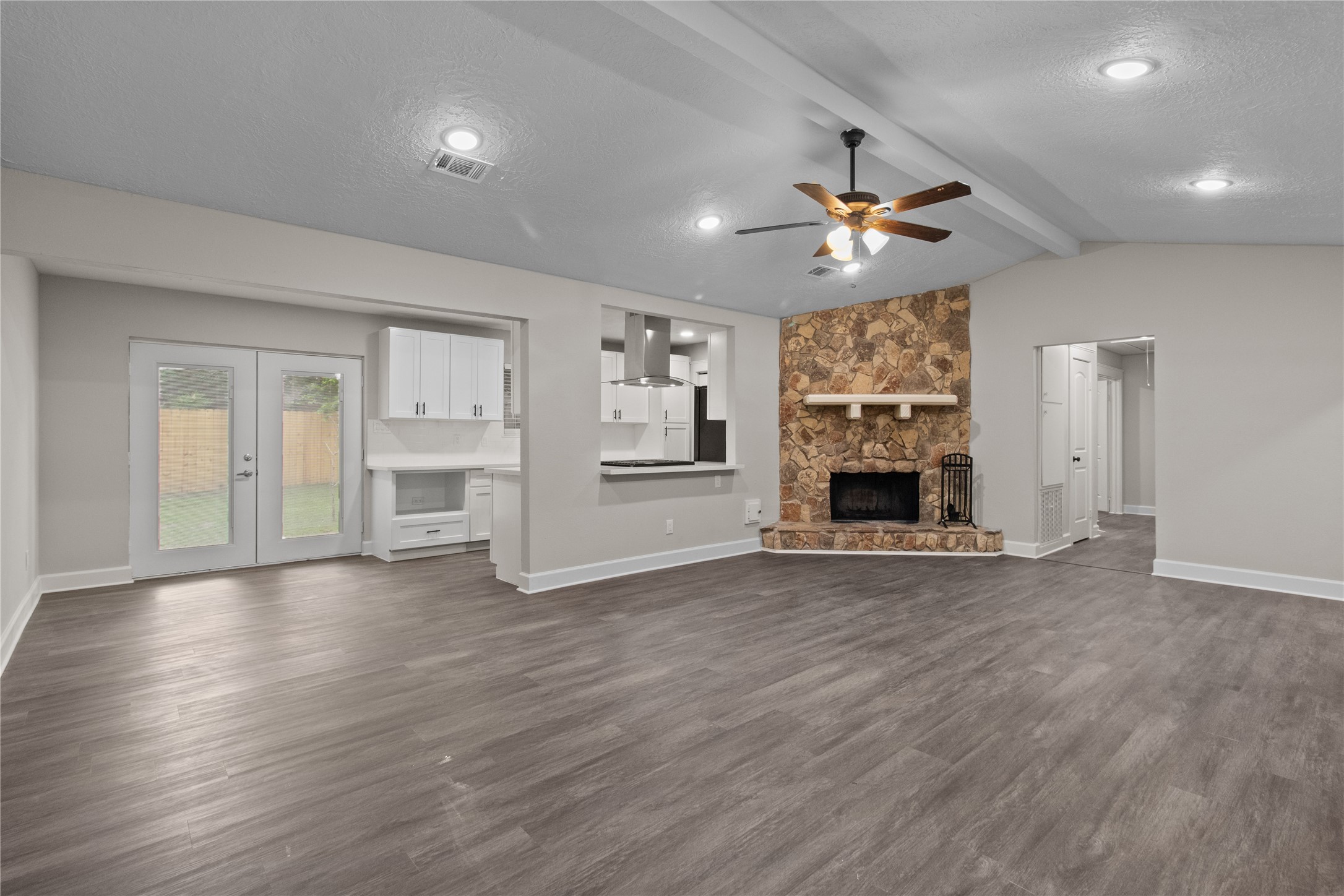 3319 Laurel Fork Drive Property Photo 3