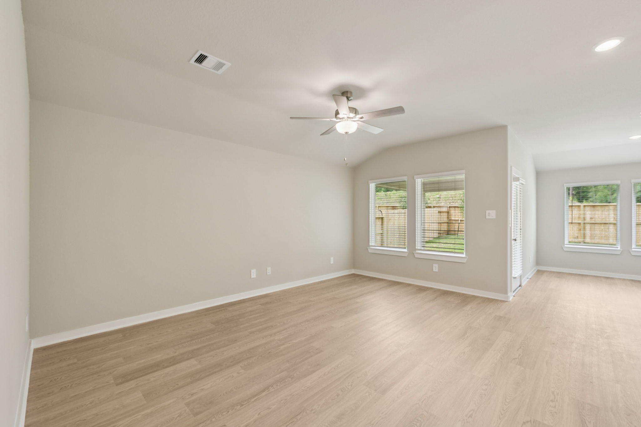 5225 Oakheath Forest Lane Property Photo 2