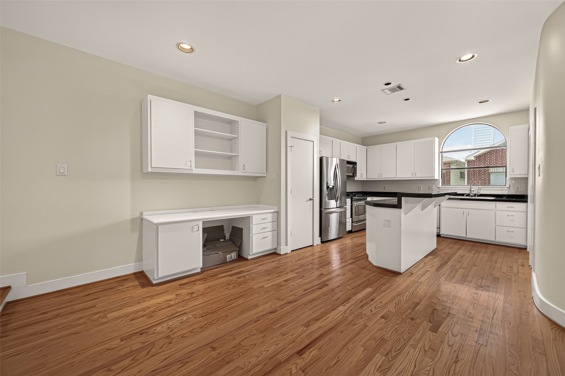 9829 Madeline Alyssa Court Property Photo 10