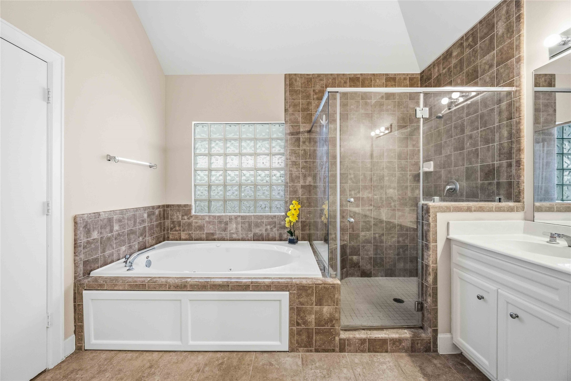3635 Main Plaza Drive Property Photo 30