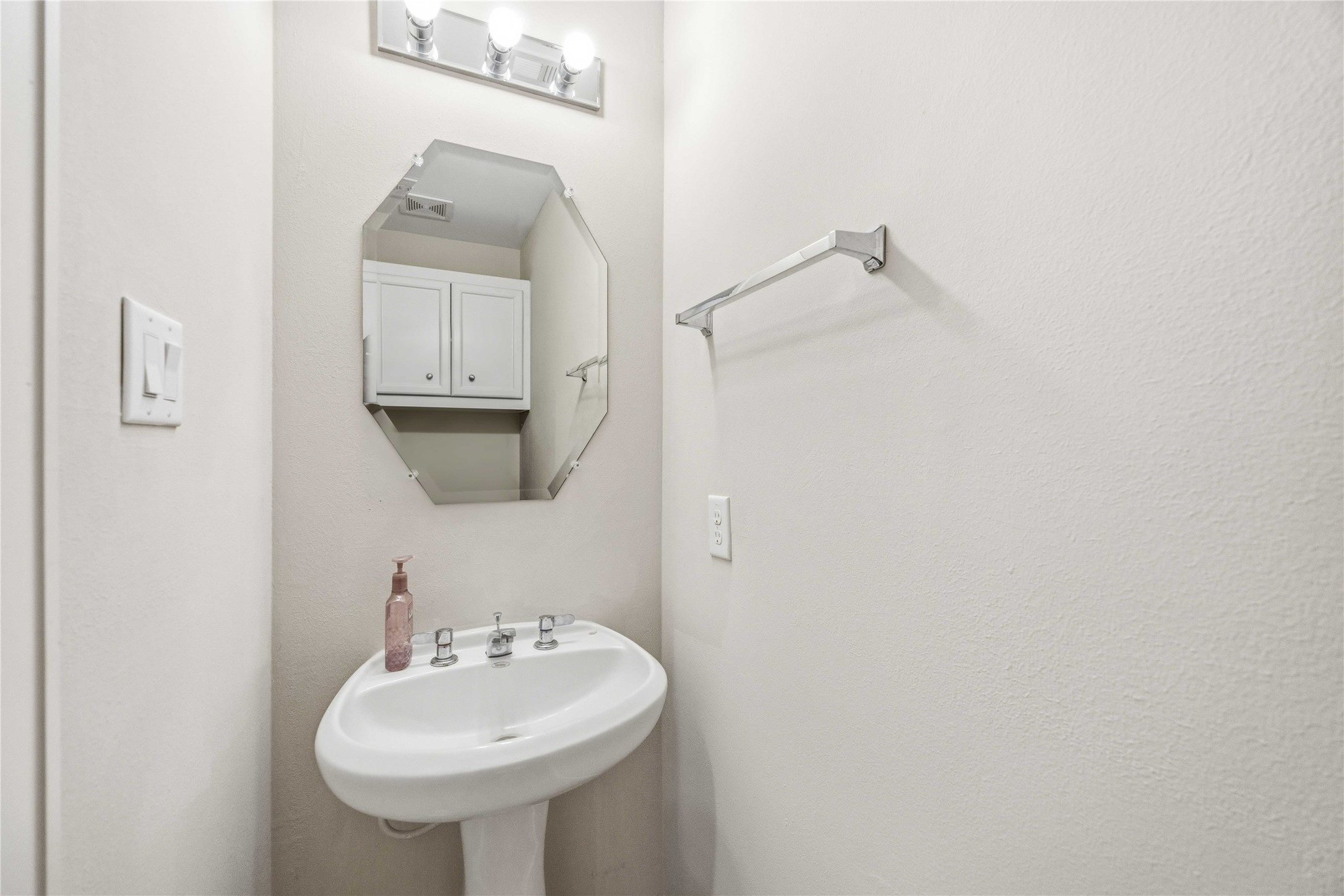 3635 Main Plaza Drive Property Photo 32