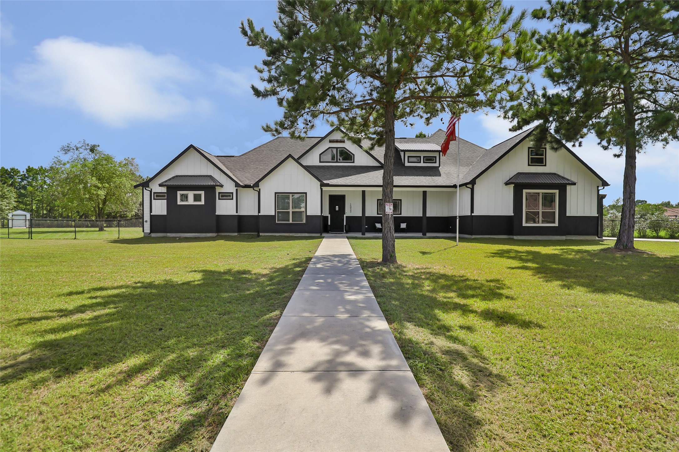 15933 Enloe Street Property Photo 1