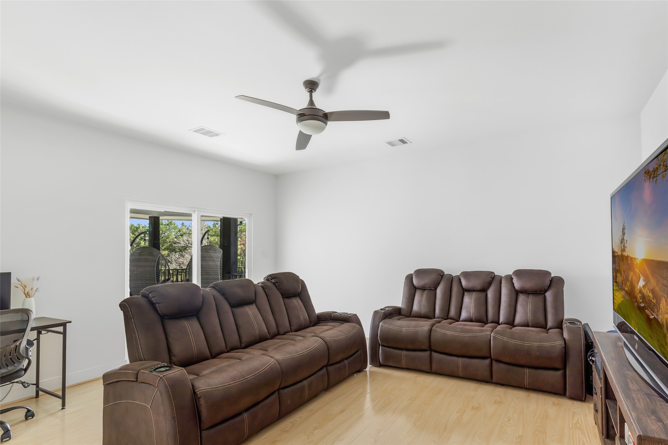 15933 Enloe Street Property Photo 36