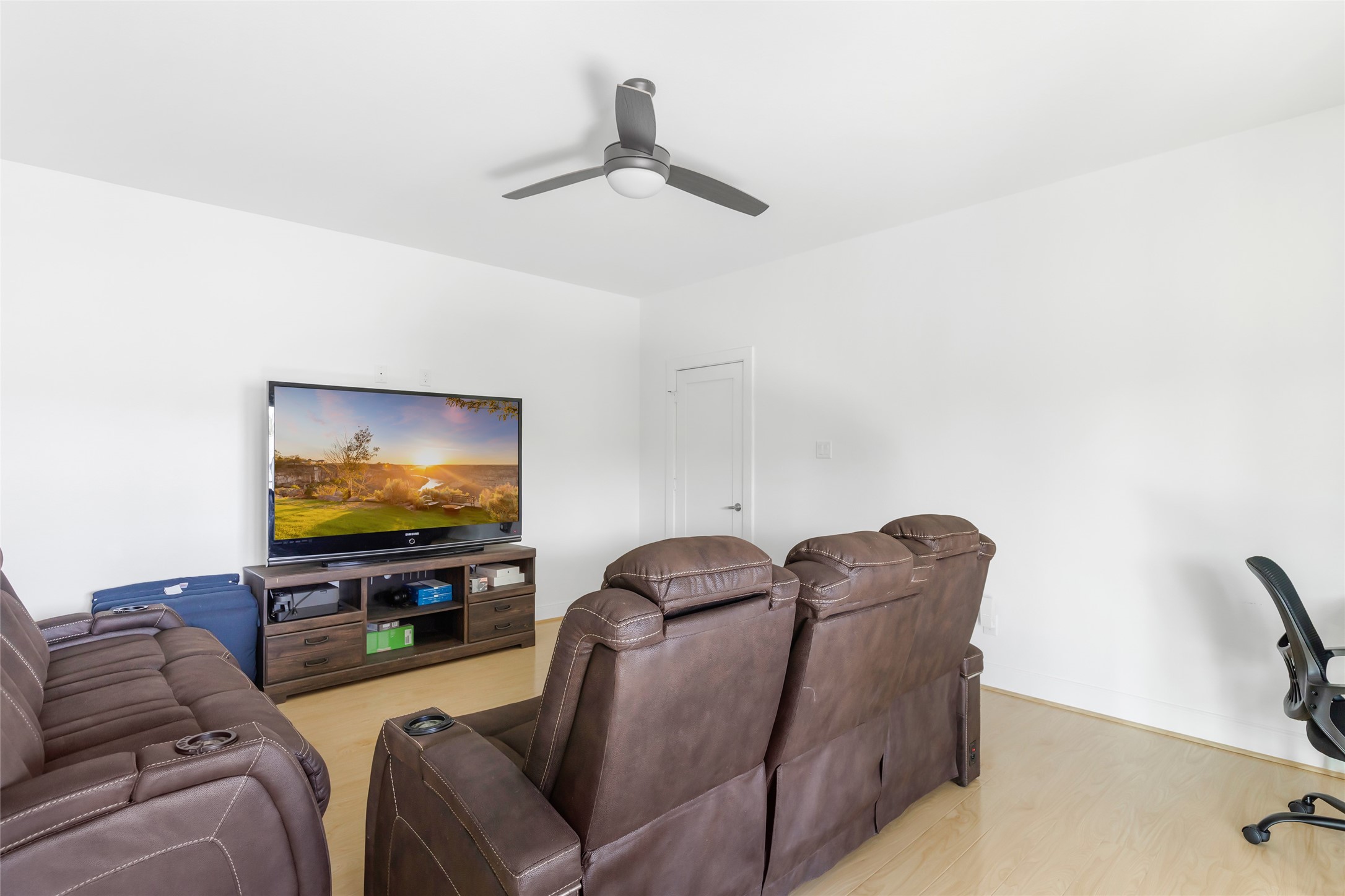 15933 Enloe Street Property Photo 37