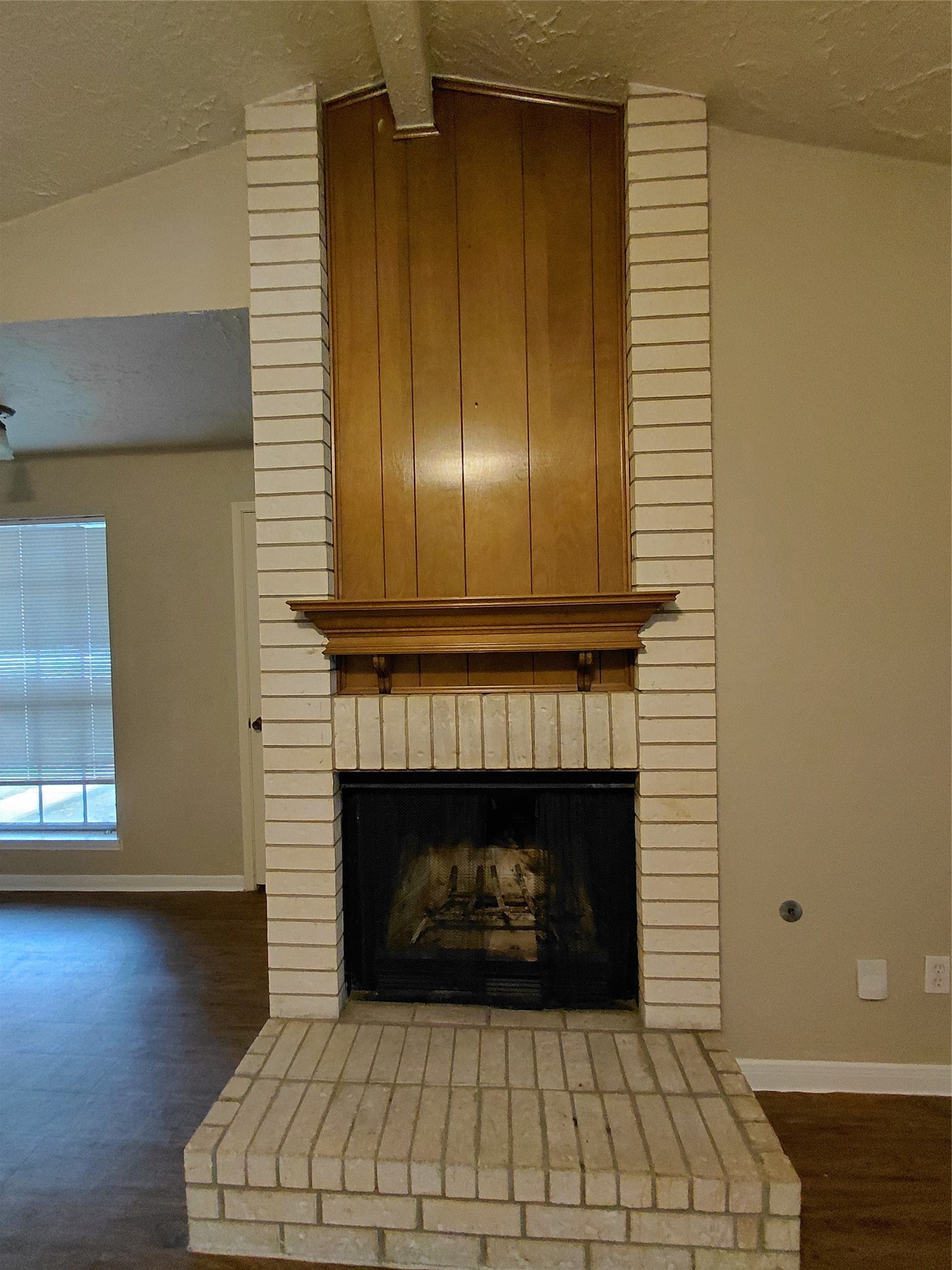 3203 Mourning Dove Drive Property Photo 4