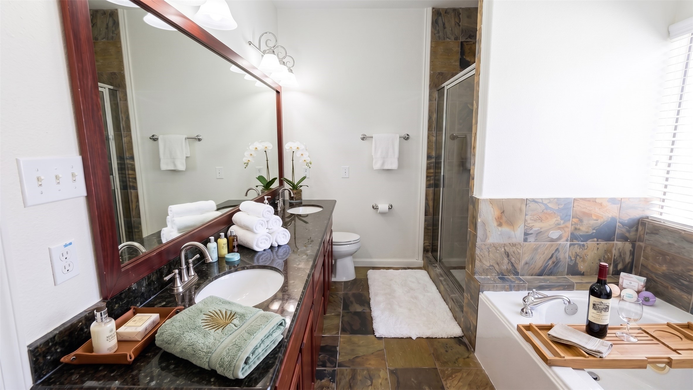 4314 Koehler Street Property Photo 11