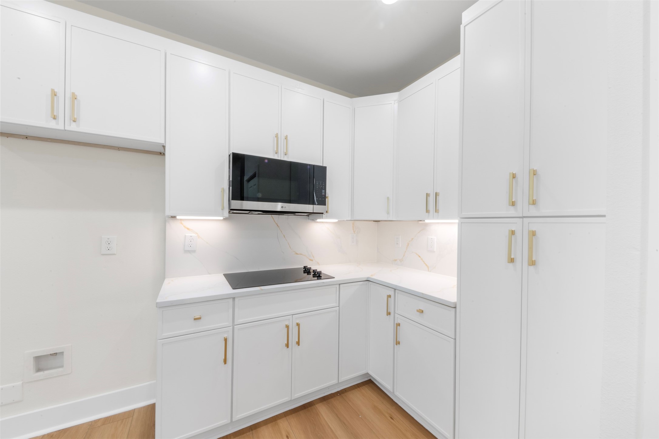 1275 Dewalt Street Property Photo 13