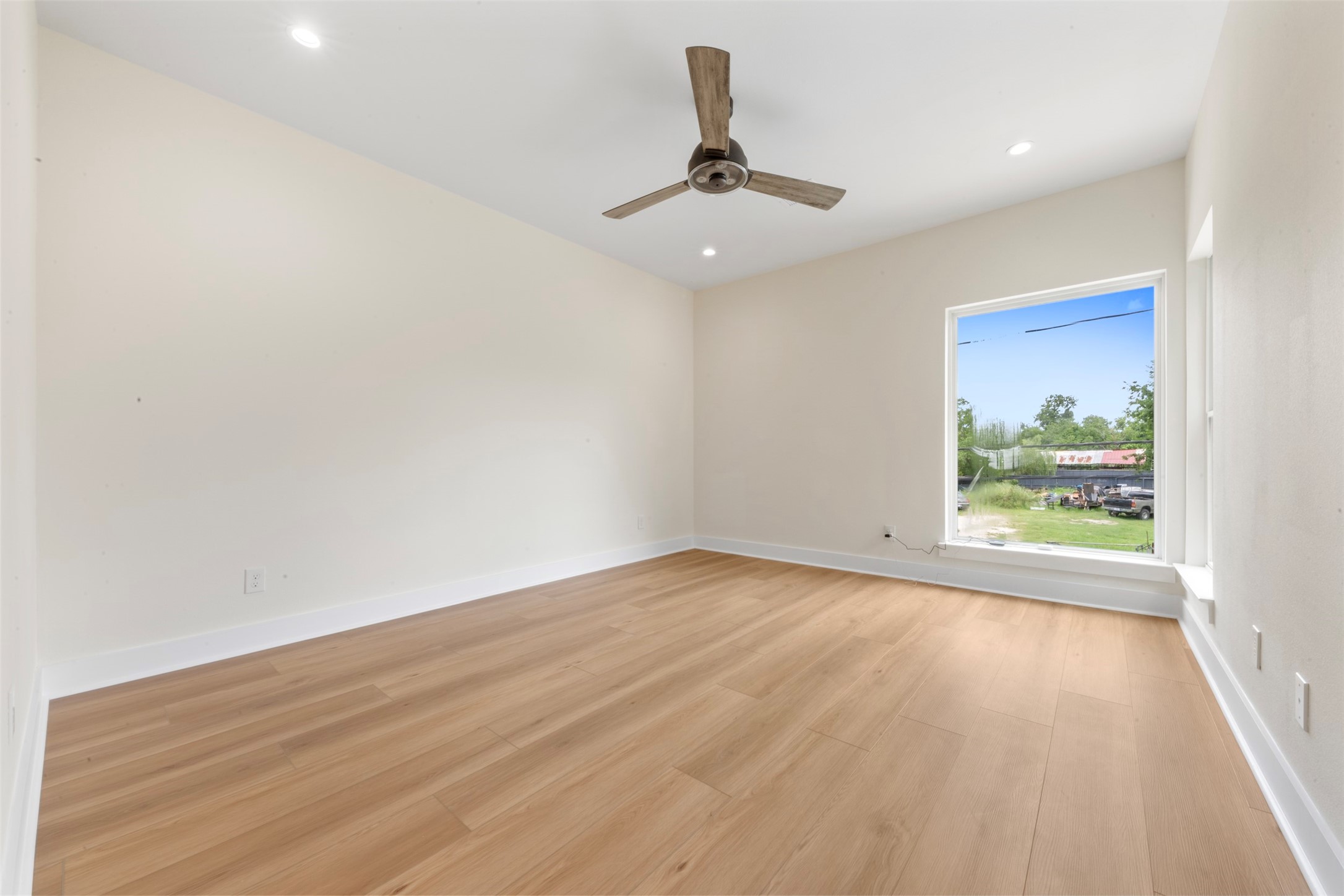 1275 Dewalt Street Property Photo 24