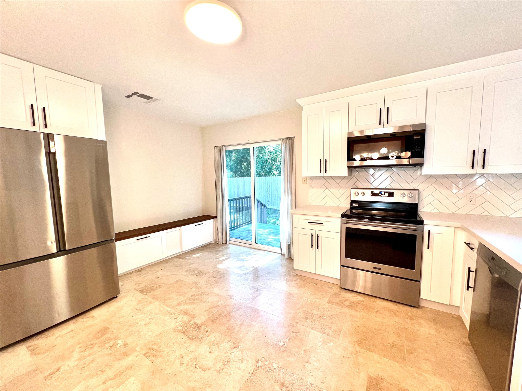 23 Dellforest Court Property Photo 5