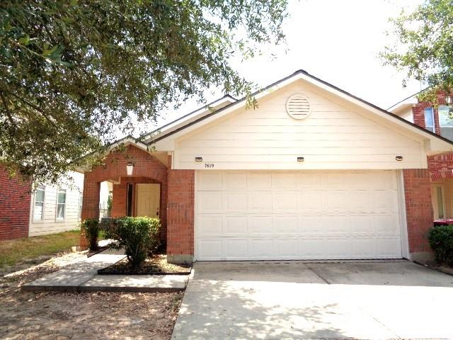 7619 Legacy Pines Property Photo 1