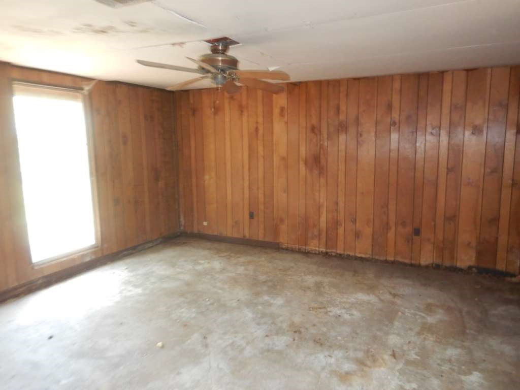 362 County Road 857 Property Photo 8