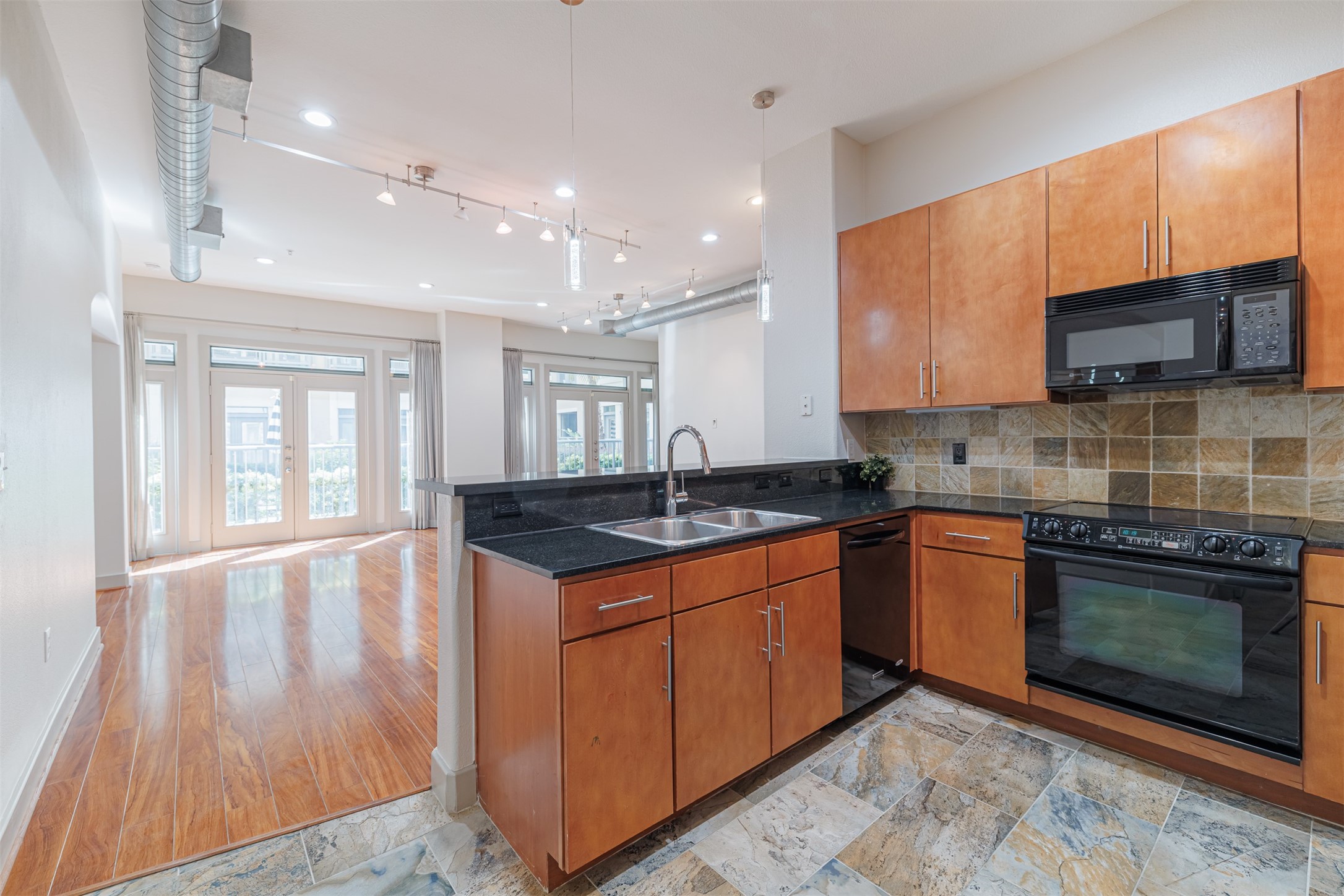1901 Post Oak Boulevard 1219 Property Photo 1