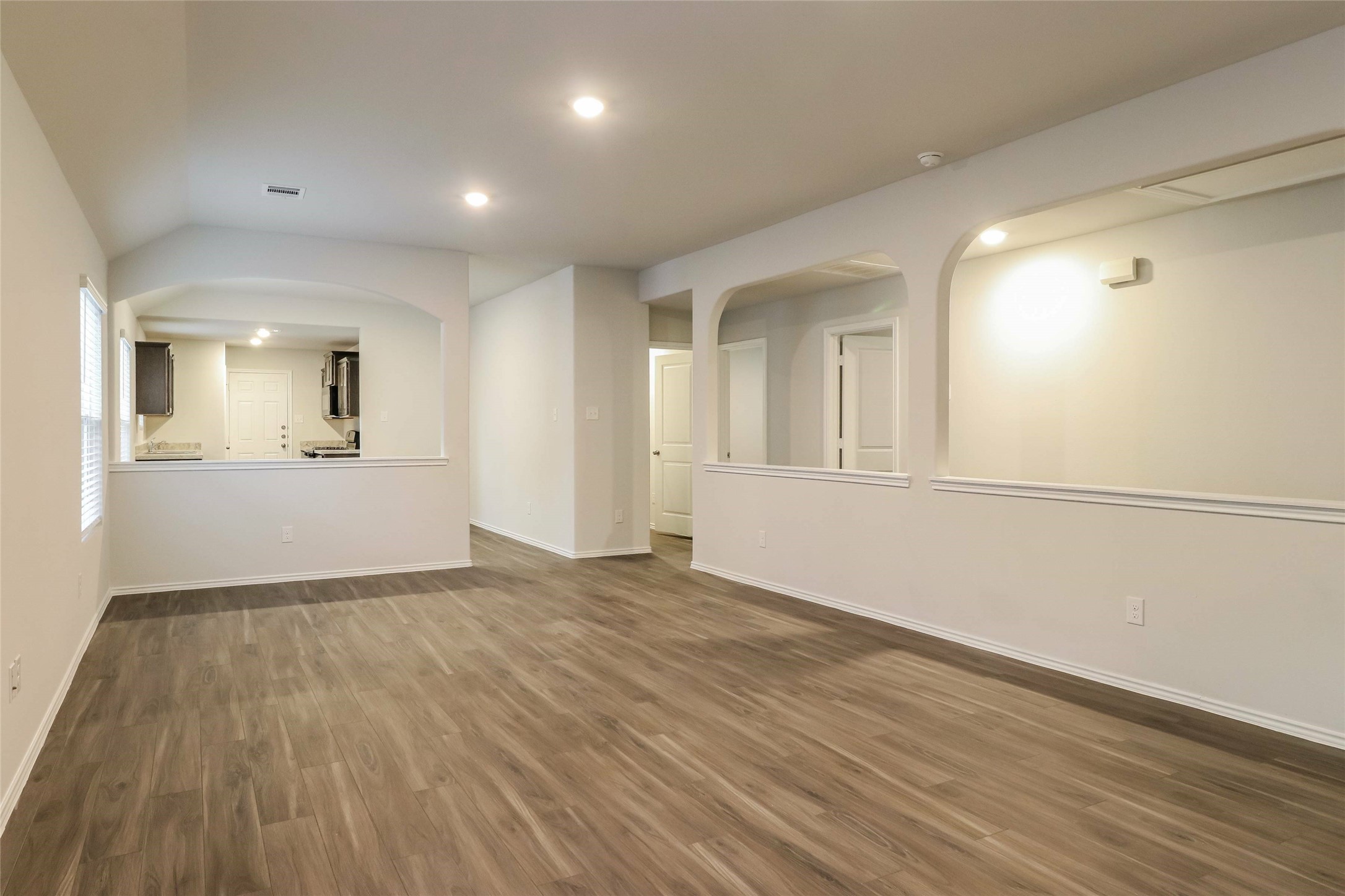 2134 Middle Ridge Drive Property Photo 8