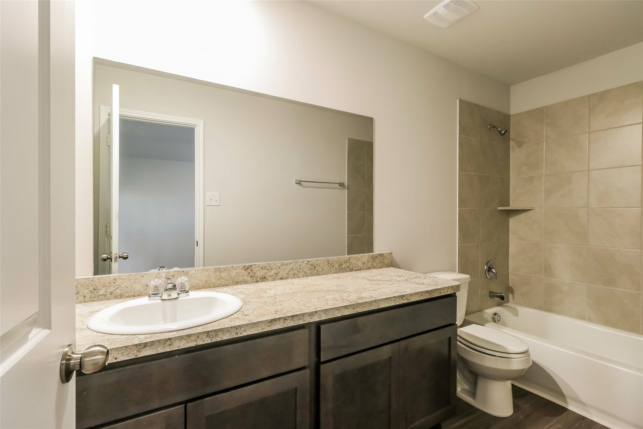 2134 Middle Ridge Drive Property Photo 12