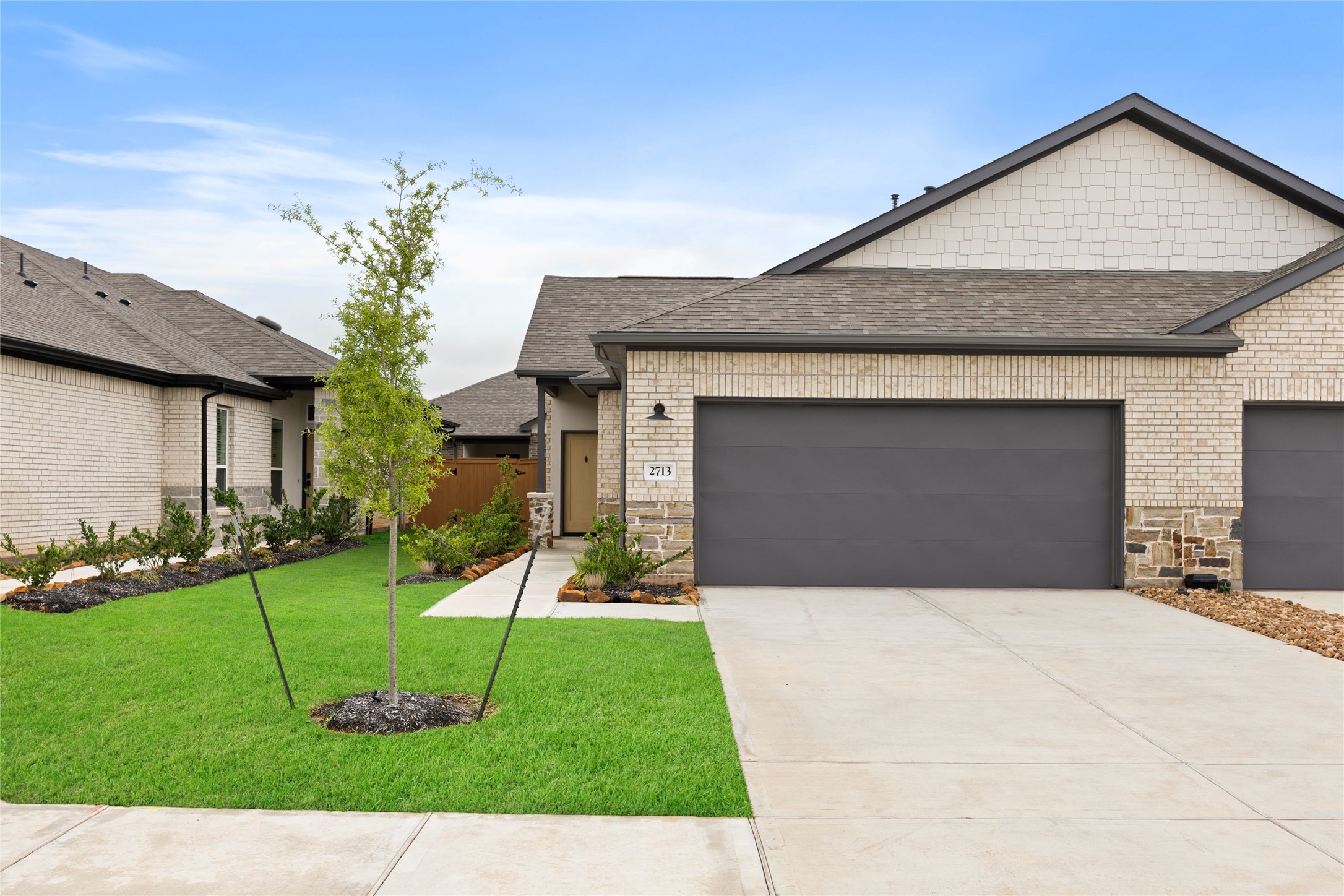 2729 Solbrook Lane Property Photo 1