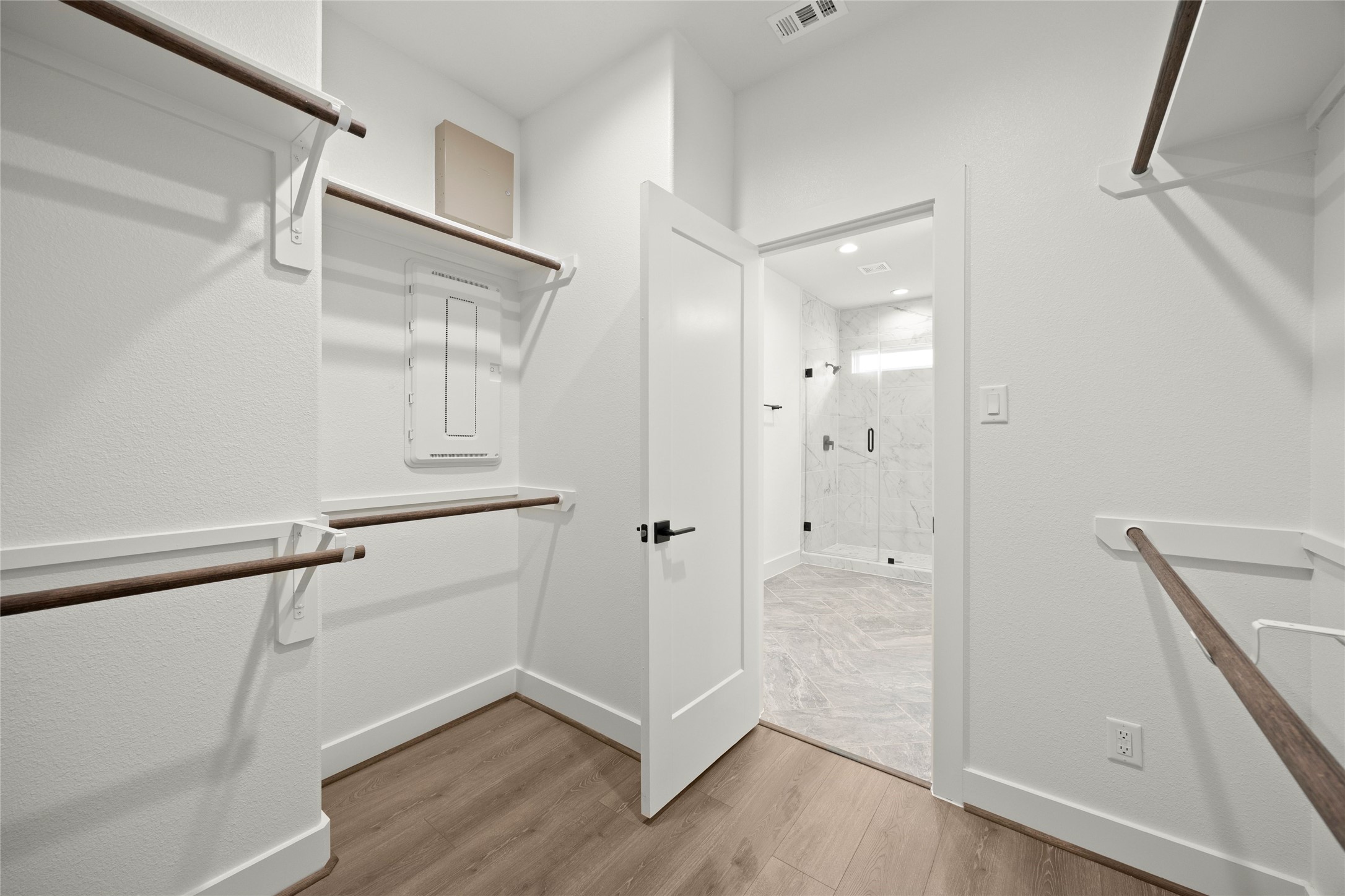 2729 Solbrook Lane Property Photo 17