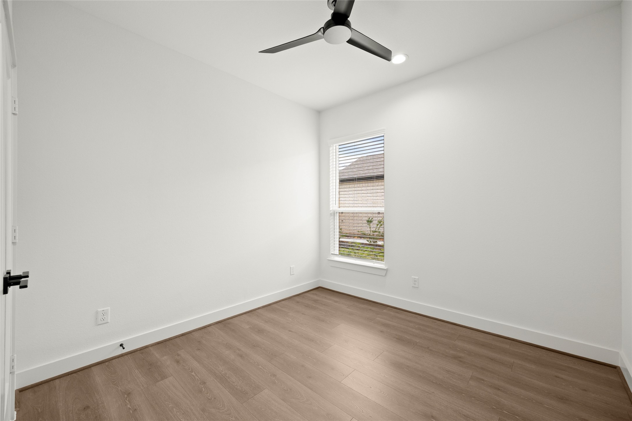 2729 Solbrook Lane Property Photo 20
