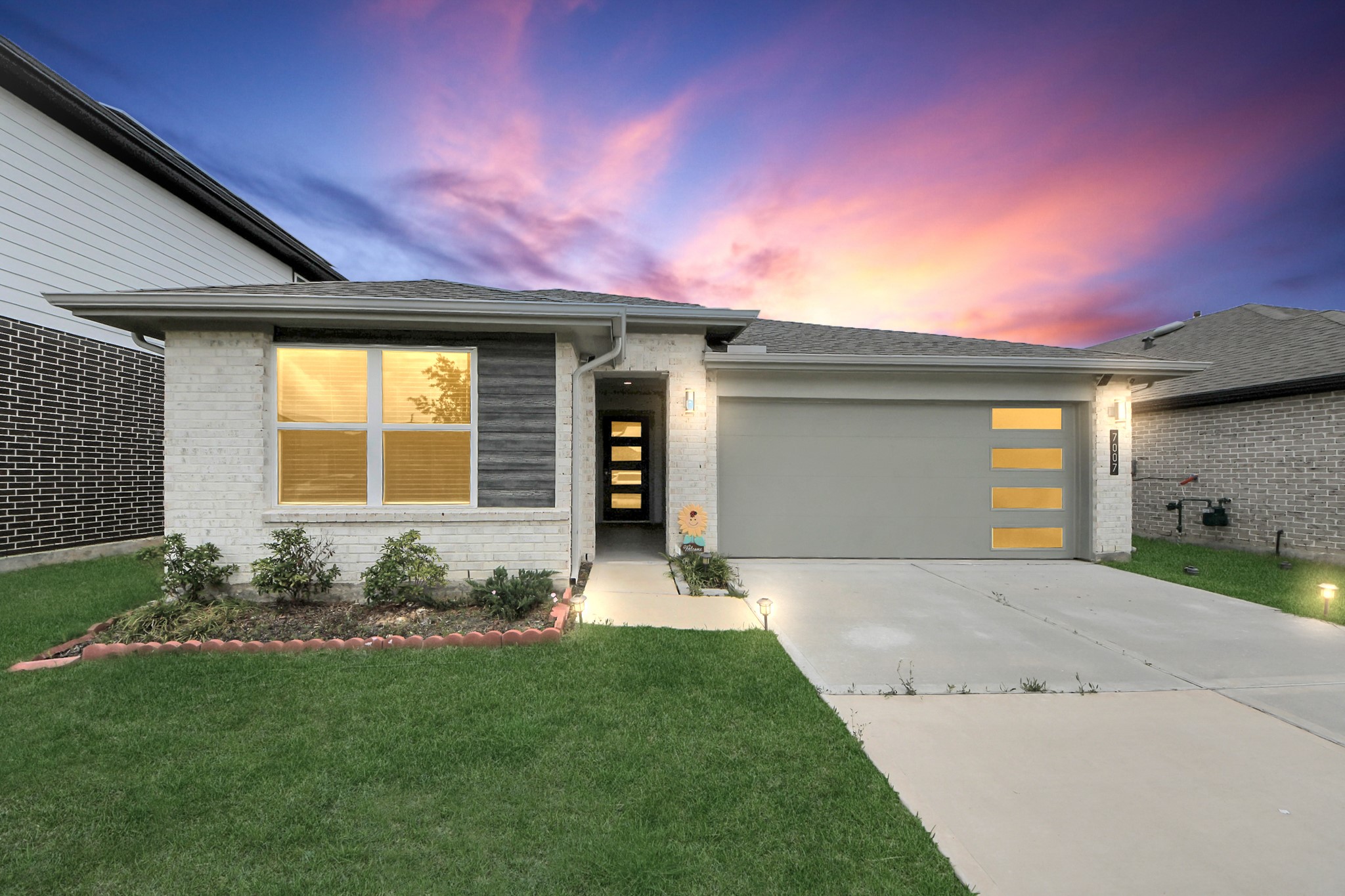 7007 Fleetwood Crescent Way Property Photo 1