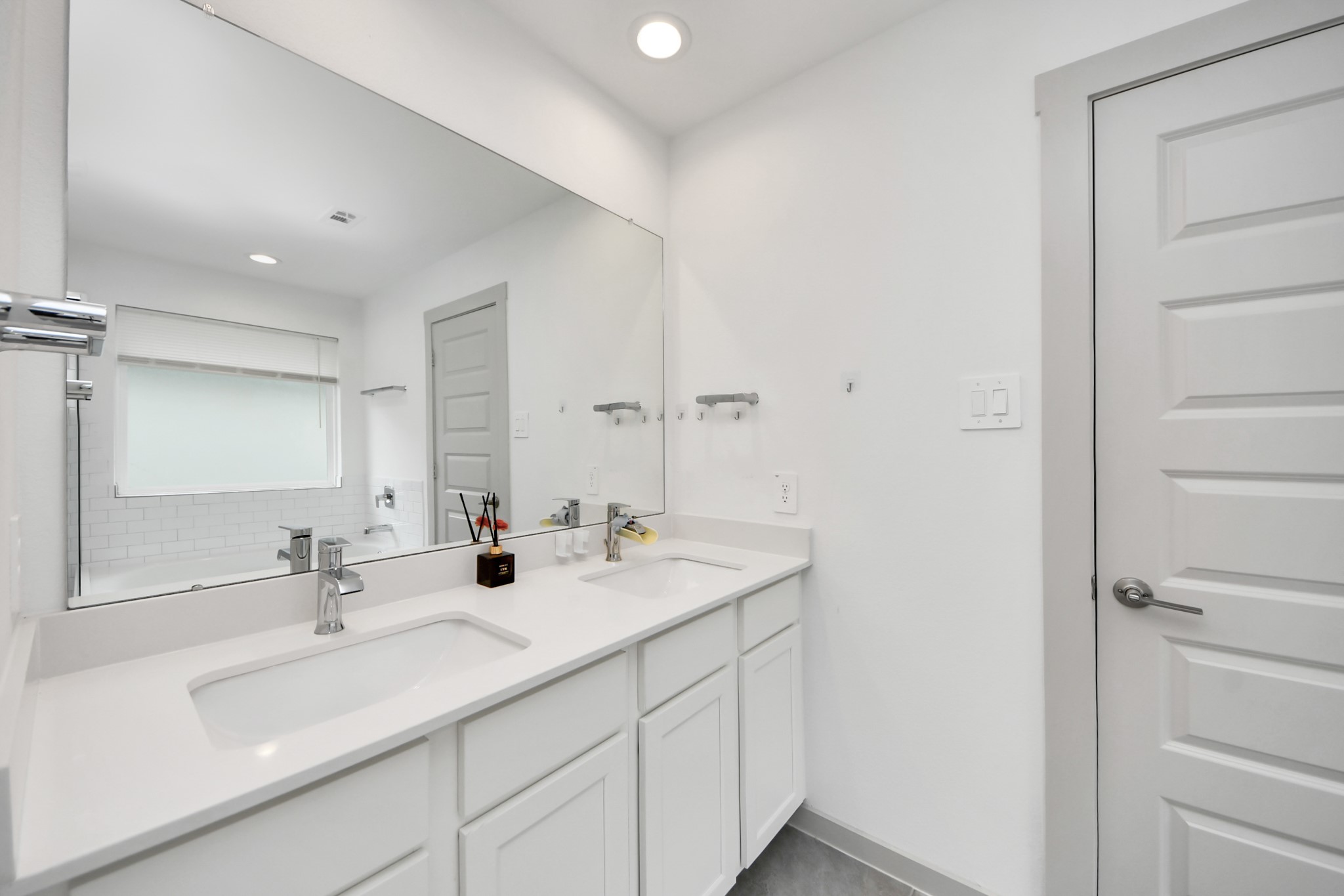 7007 Fleetwood Crescent Way Property Photo 24