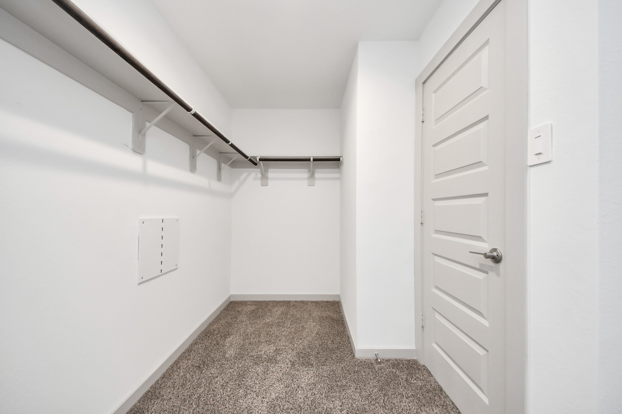 7007 Fleetwood Crescent Way Property Photo 27