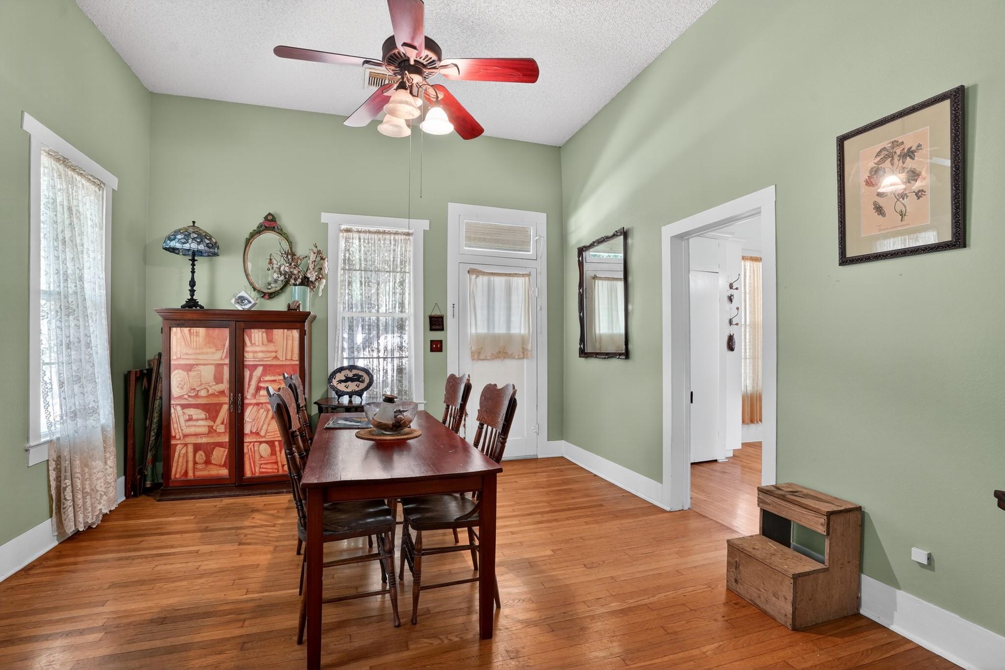 106 E Valverde Street, Brenham Tx 77833 Property Photo 13