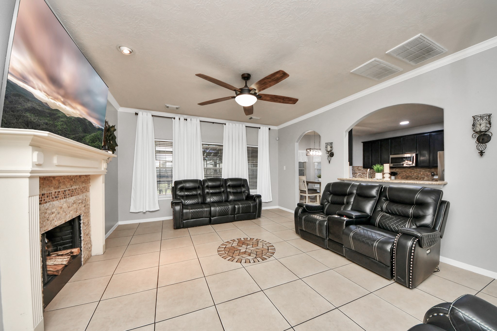 7903 Veranda Drive Property Photo 5