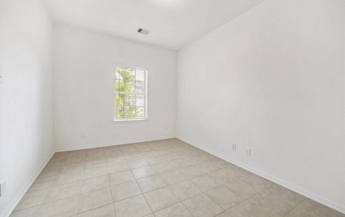 8711 Willet Street Property Photo 5