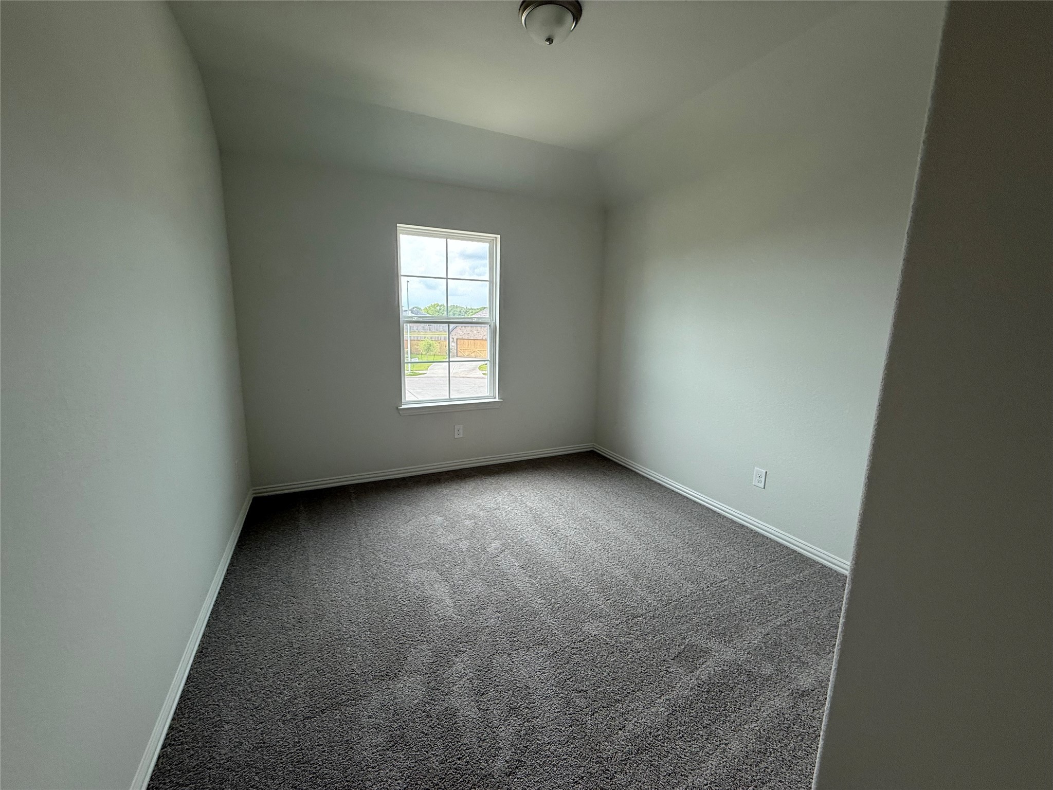 2018 Cape Cod Court Property Photo 8