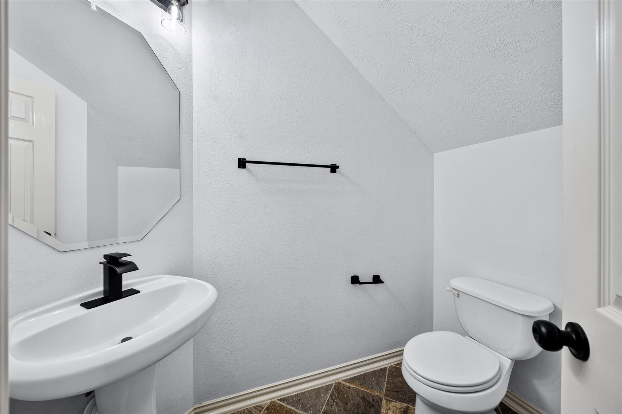 10515 Flaxen Manor Court Property Photo 20