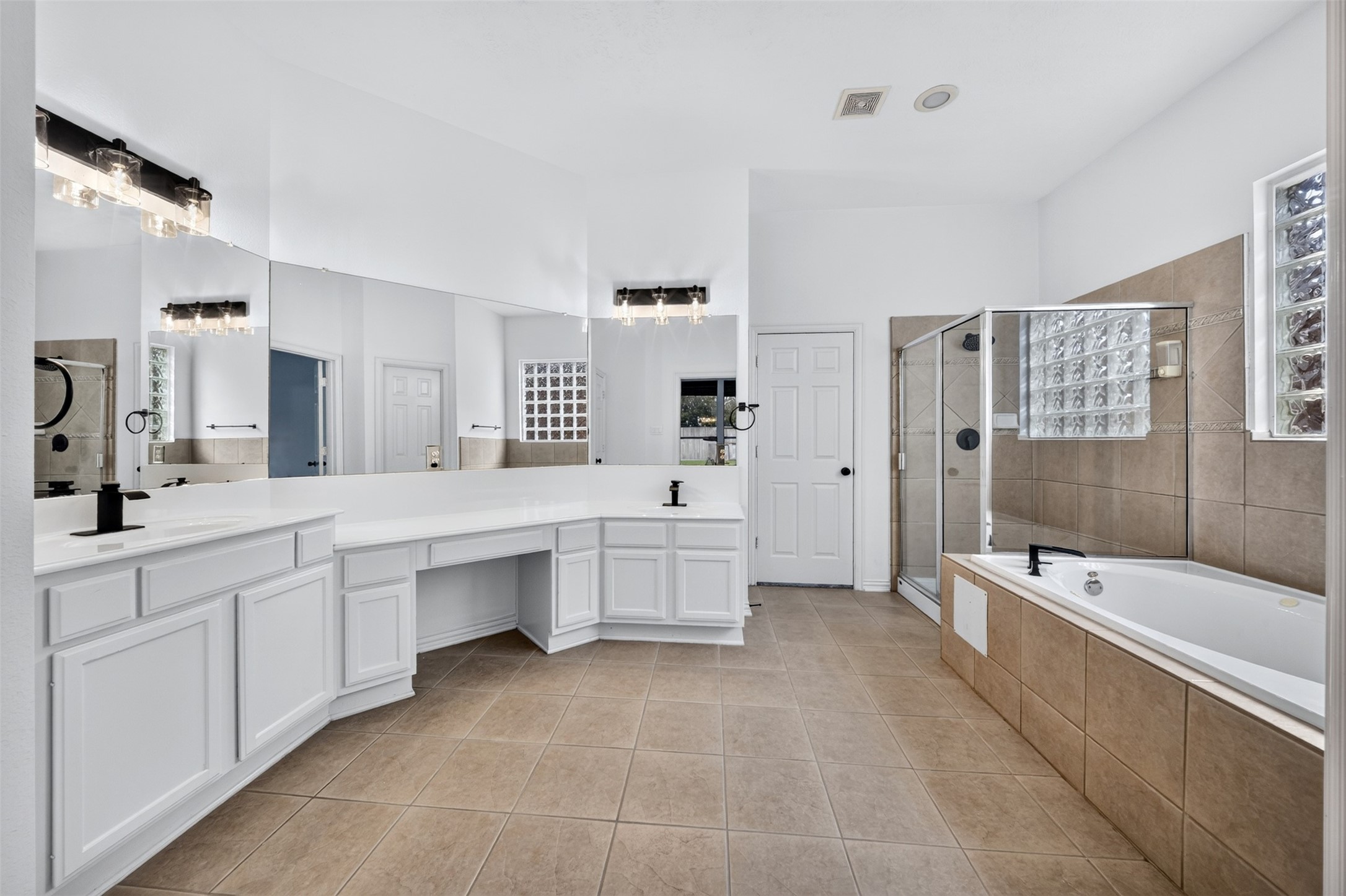 10515 Flaxen Manor Court Property Photo 22
