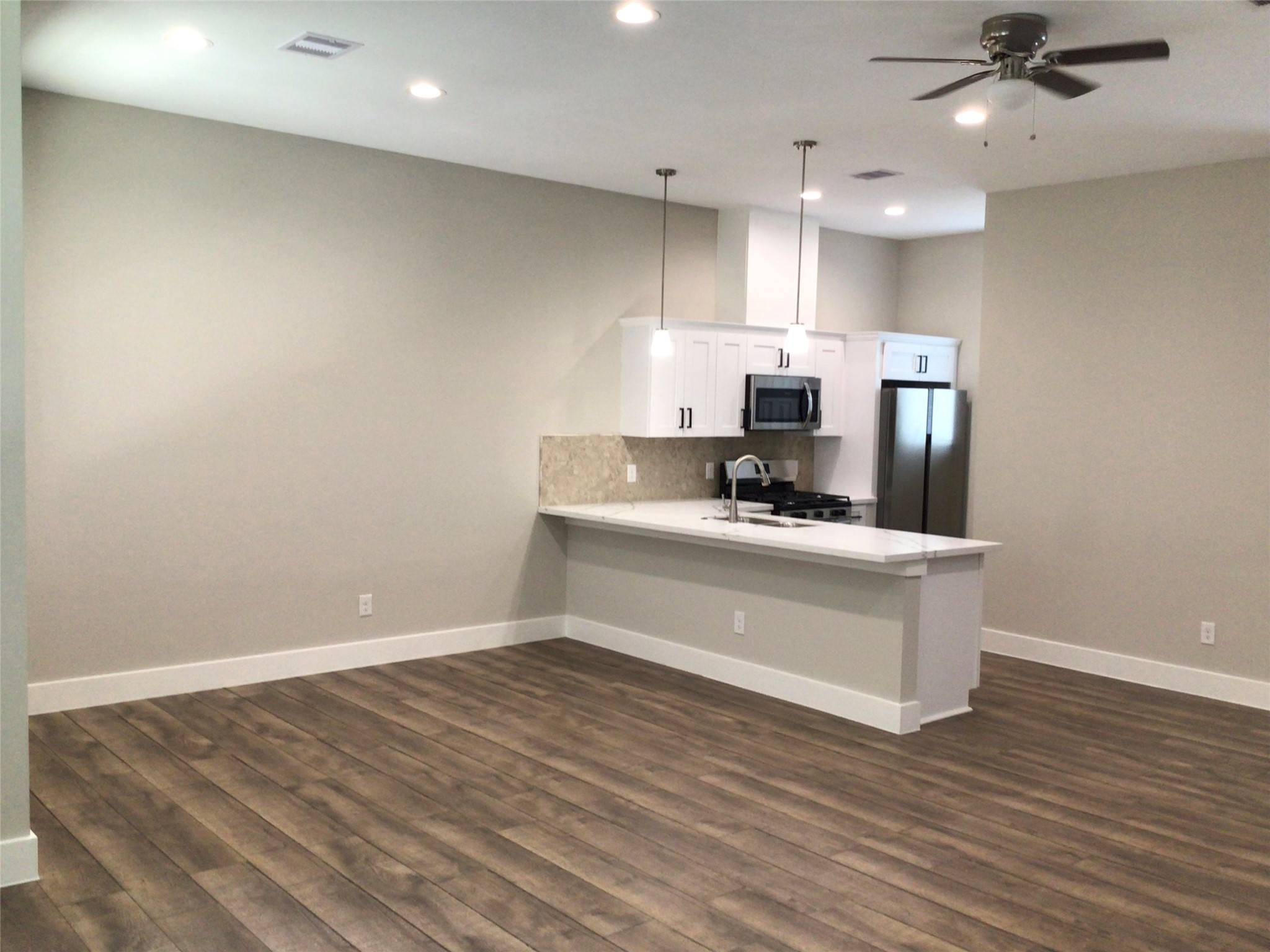 2109 Marnel Road G Property Photo 14
