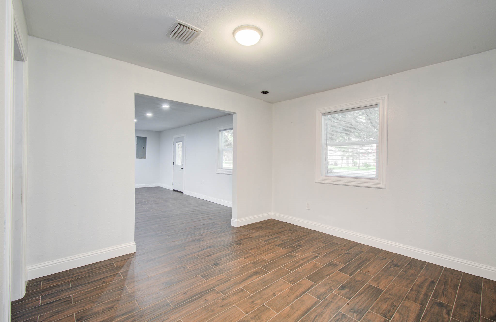 536 Robert E Lee Drive Property Photo 24
