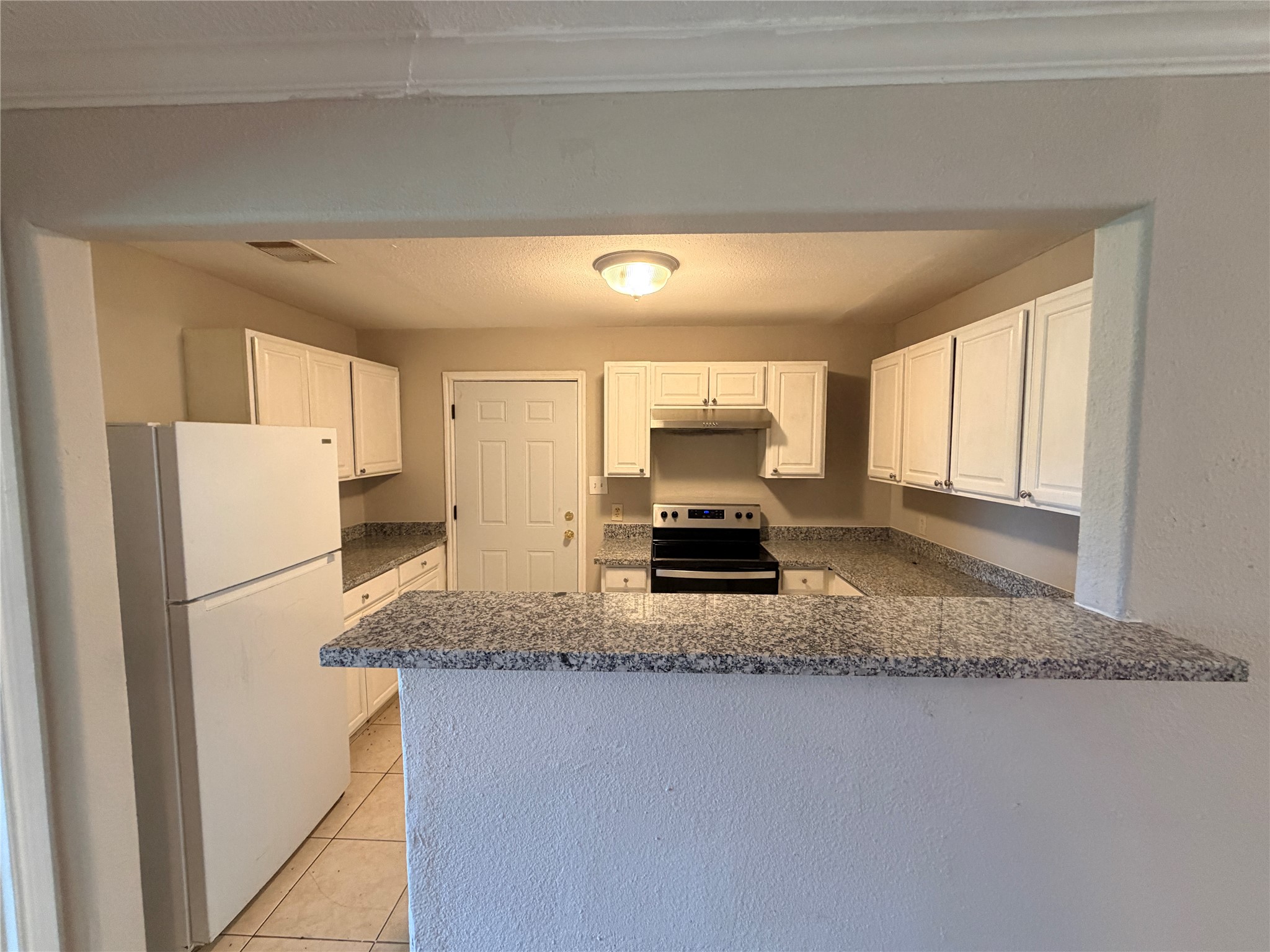 5408 Groveton Street B Property Photo 7