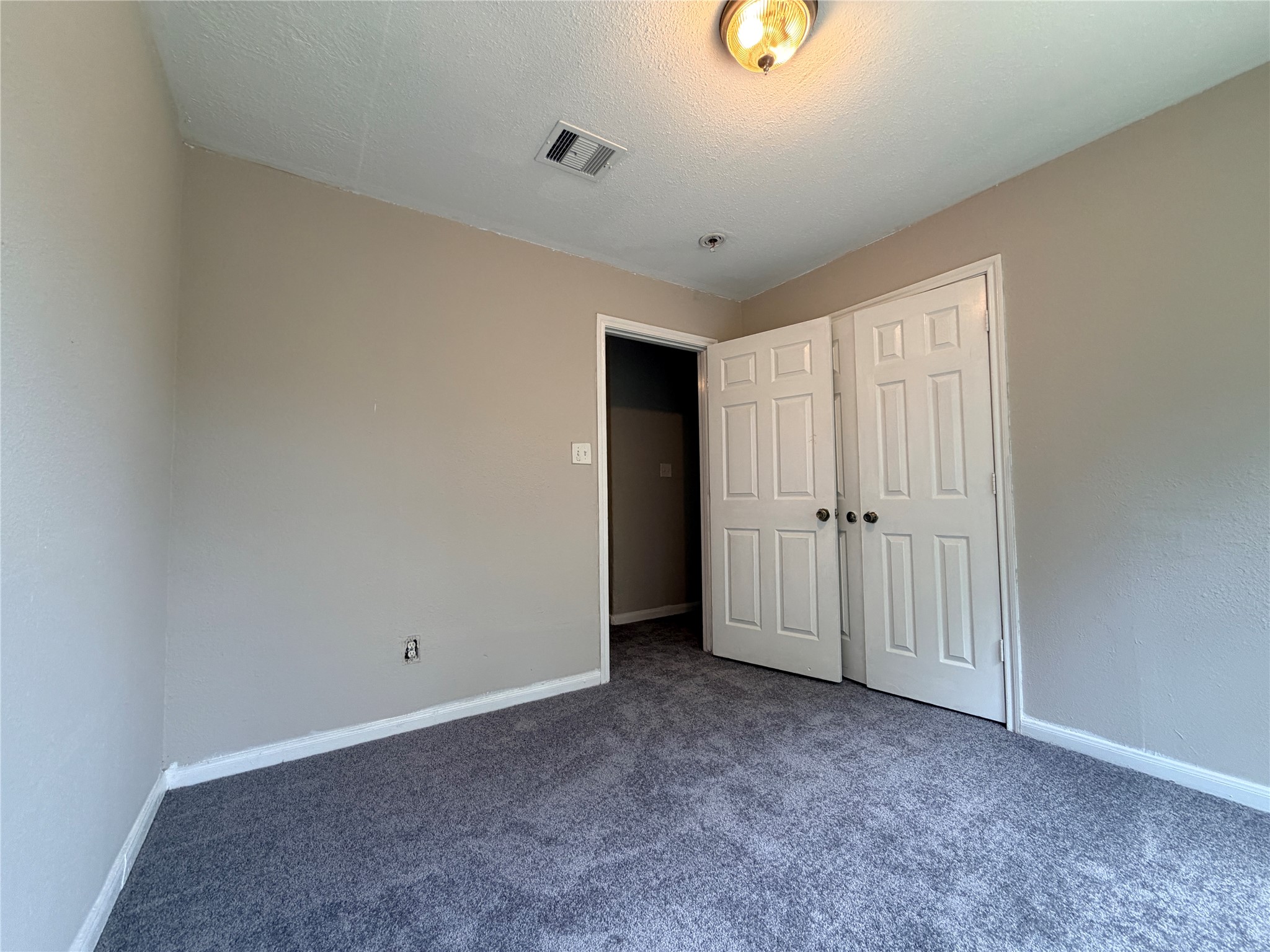 5408 Groveton Street B Property Photo 10