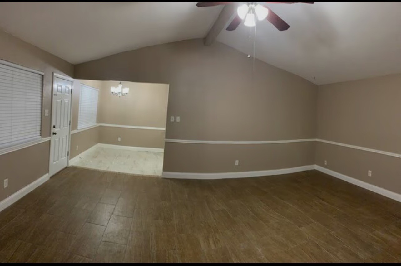 1505 Packsaddle Lane Property Photo 3