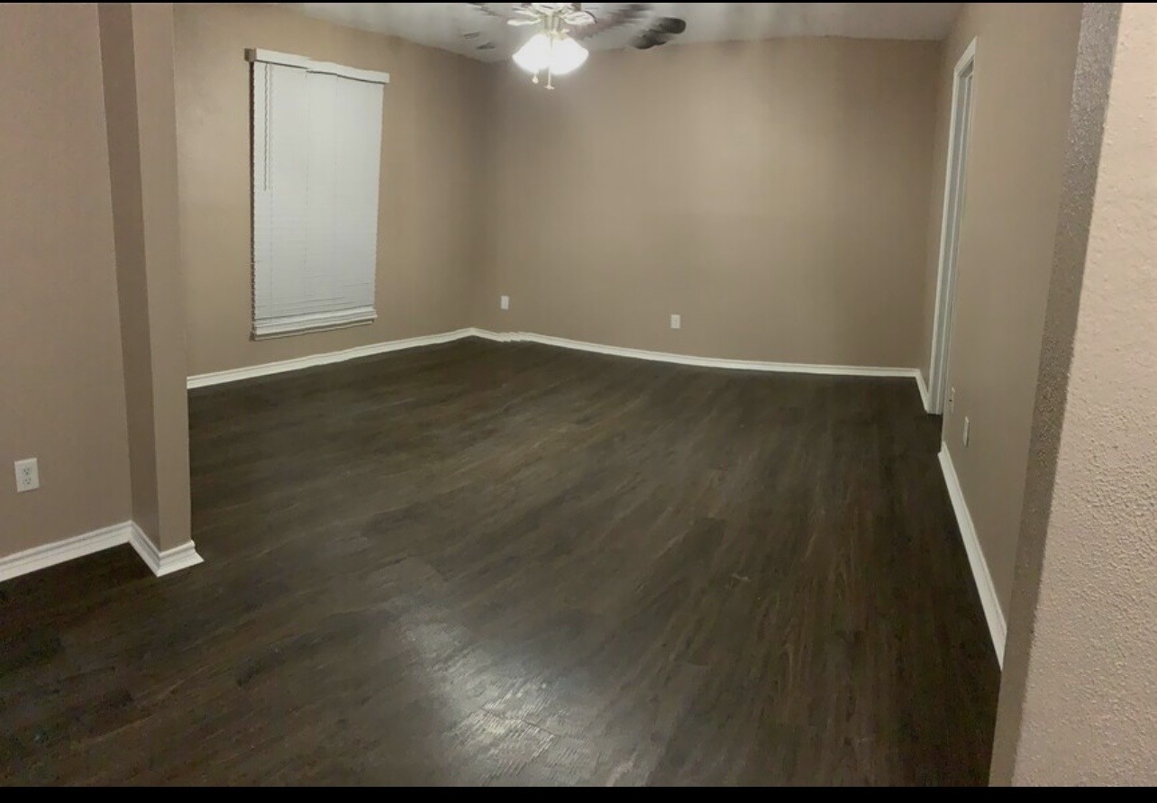 1505 Packsaddle Lane Property Photo 7