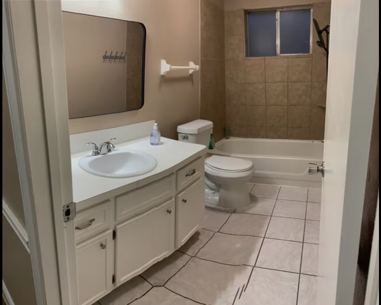1505 Packsaddle Lane Property Photo 10