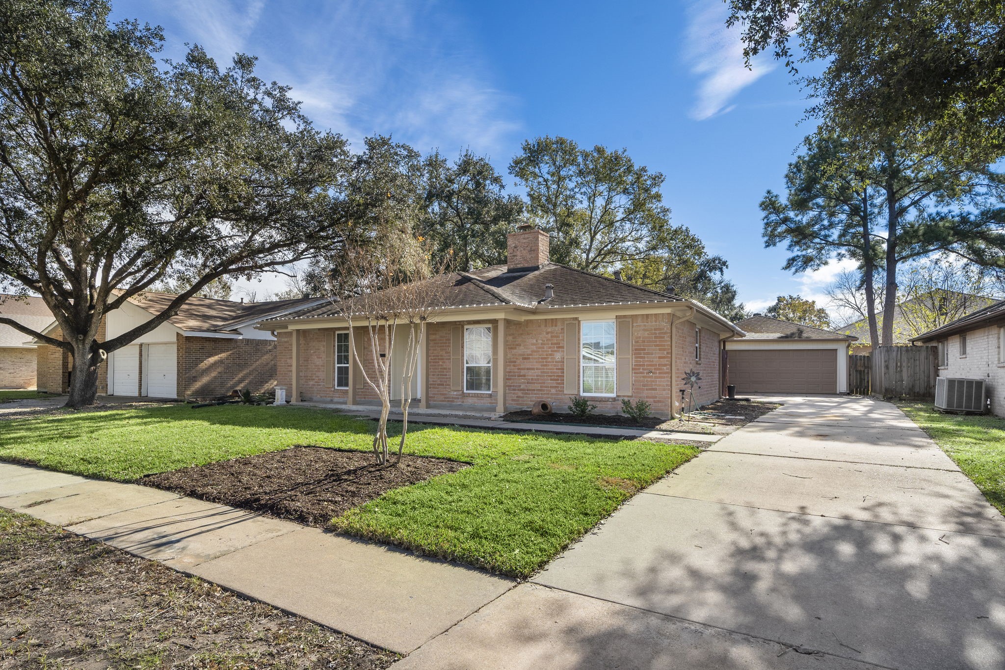 21627 Cimarron Parkway Property Photo 1
