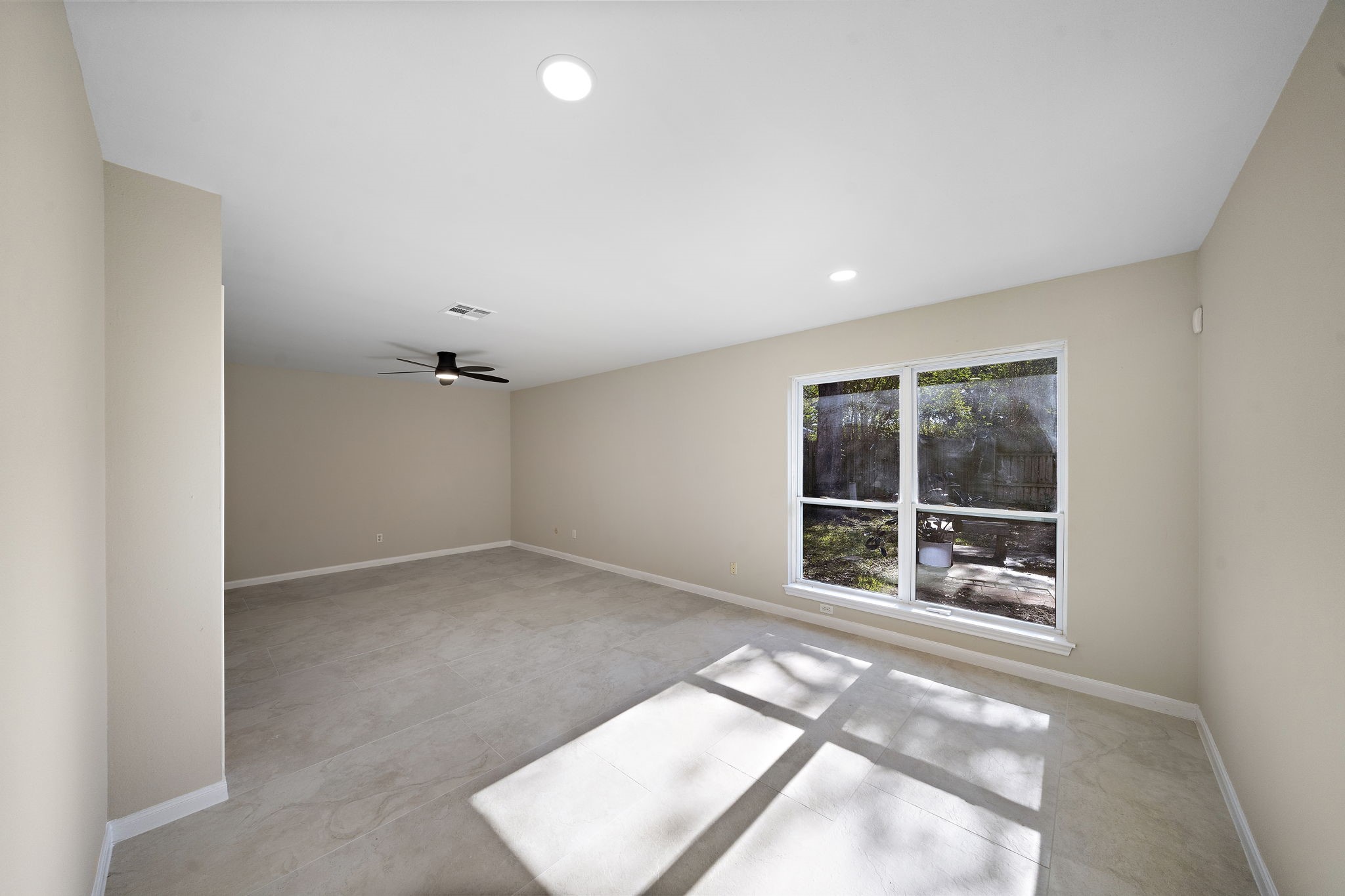 21627 Cimarron Parkway Property Photo 4