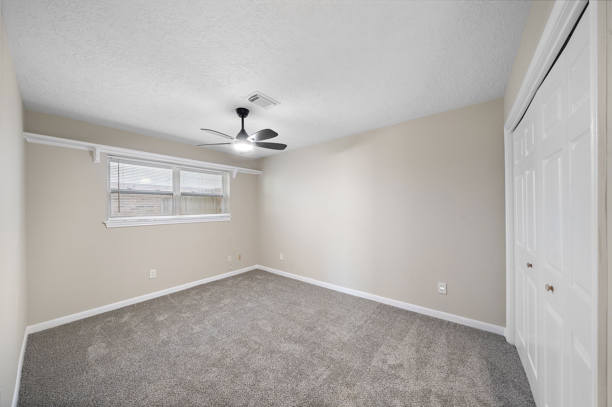 21627 Cimarron Parkway Property Photo 7