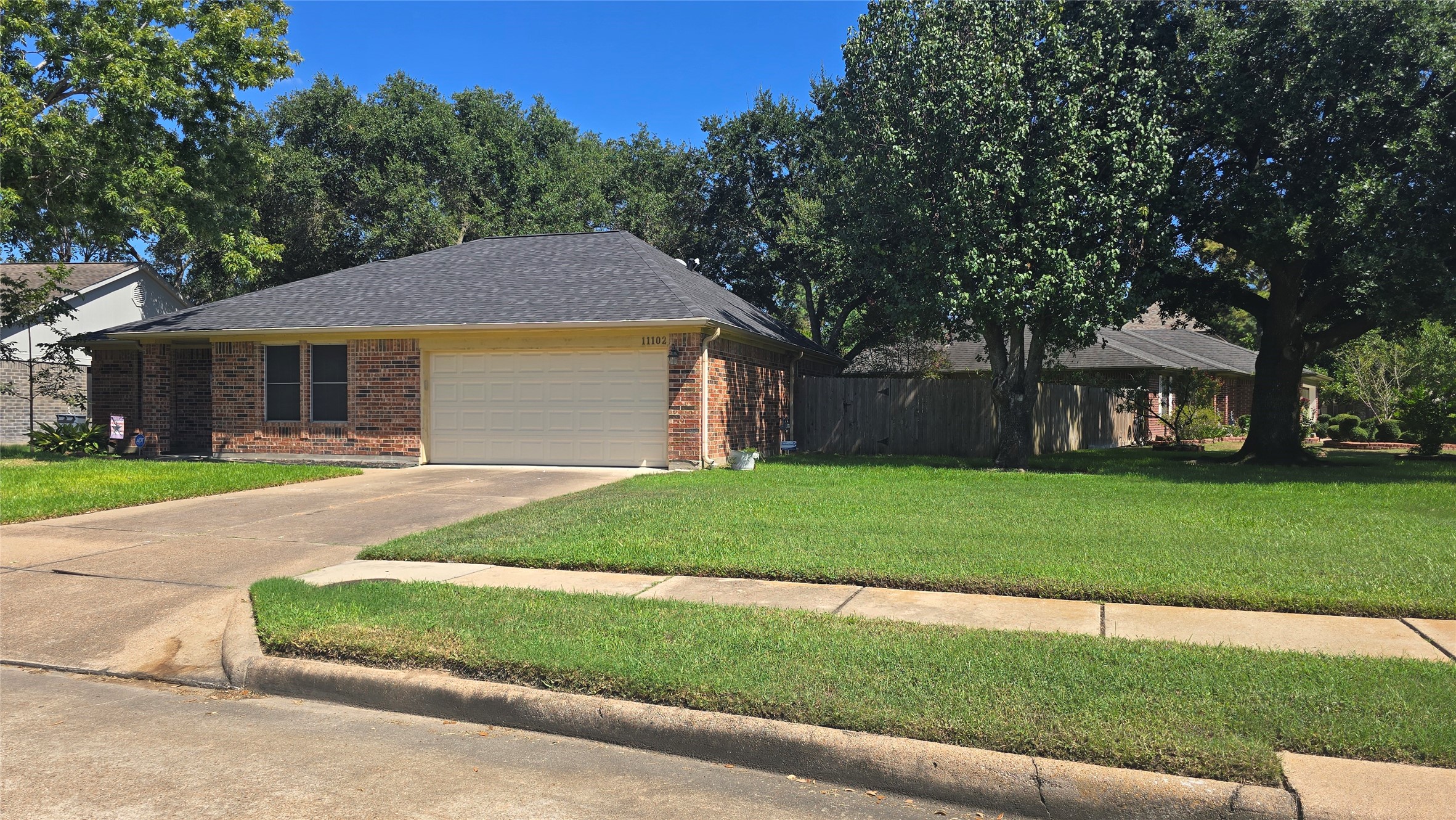 11102 Fall Breeze Drive Property Photo 2