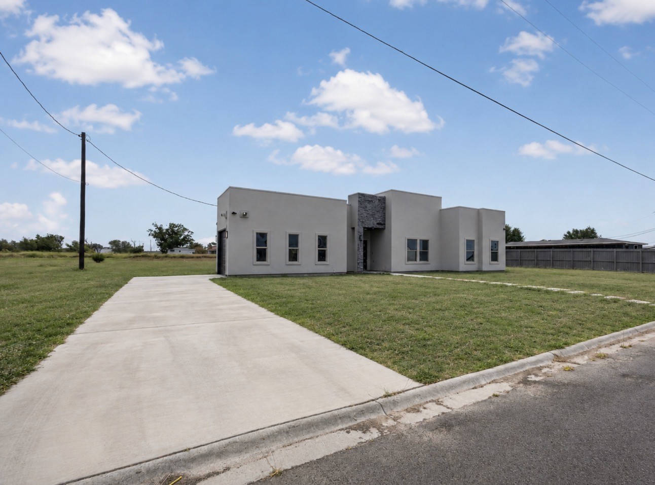 4722 Zaylee Street Property Photo 2