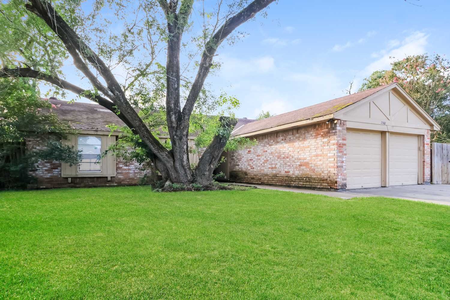 23302 Upper Falls Court Property Photo 3